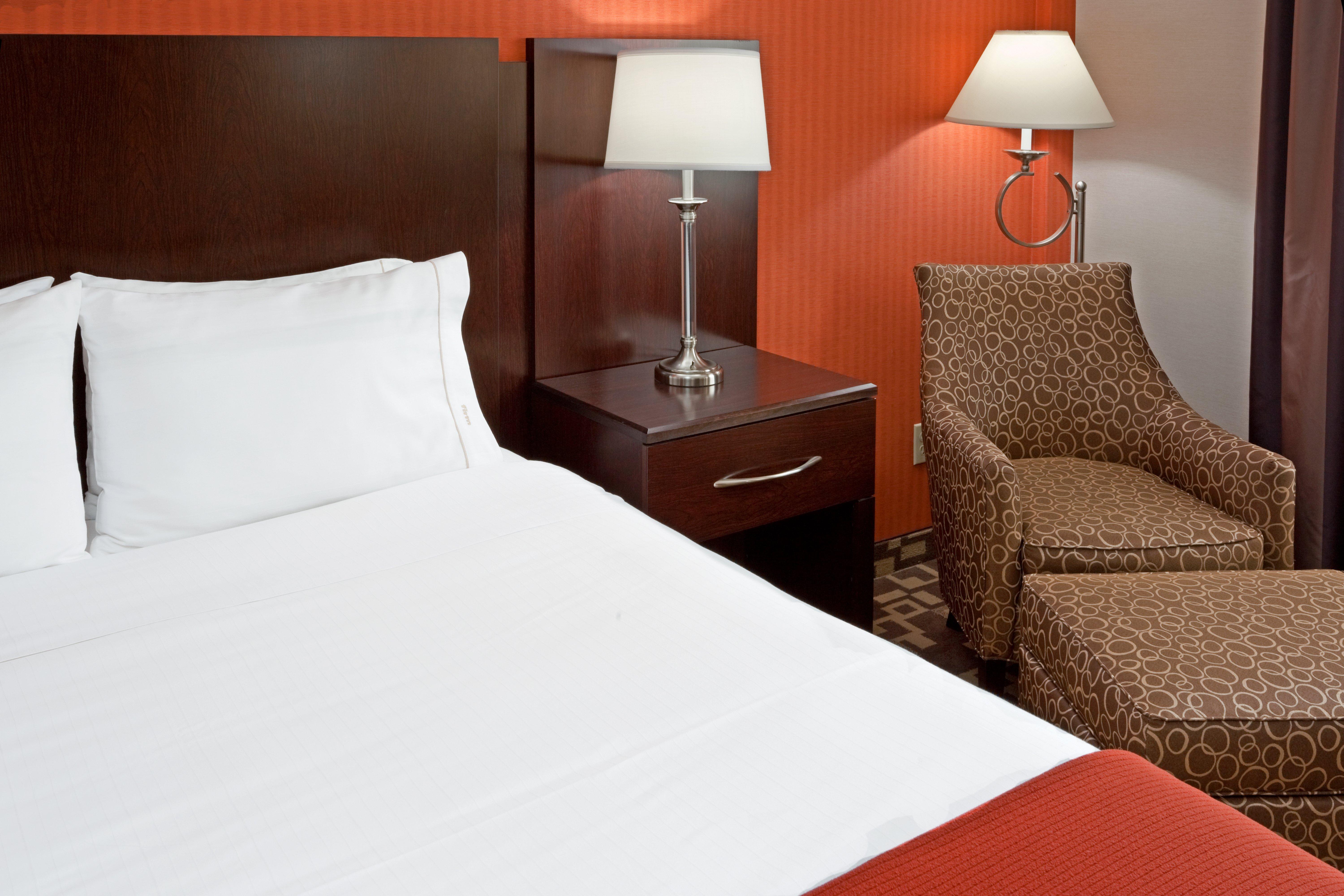 Holiday Inn Express Maspeth By Ihg Nueva York Exterior foto