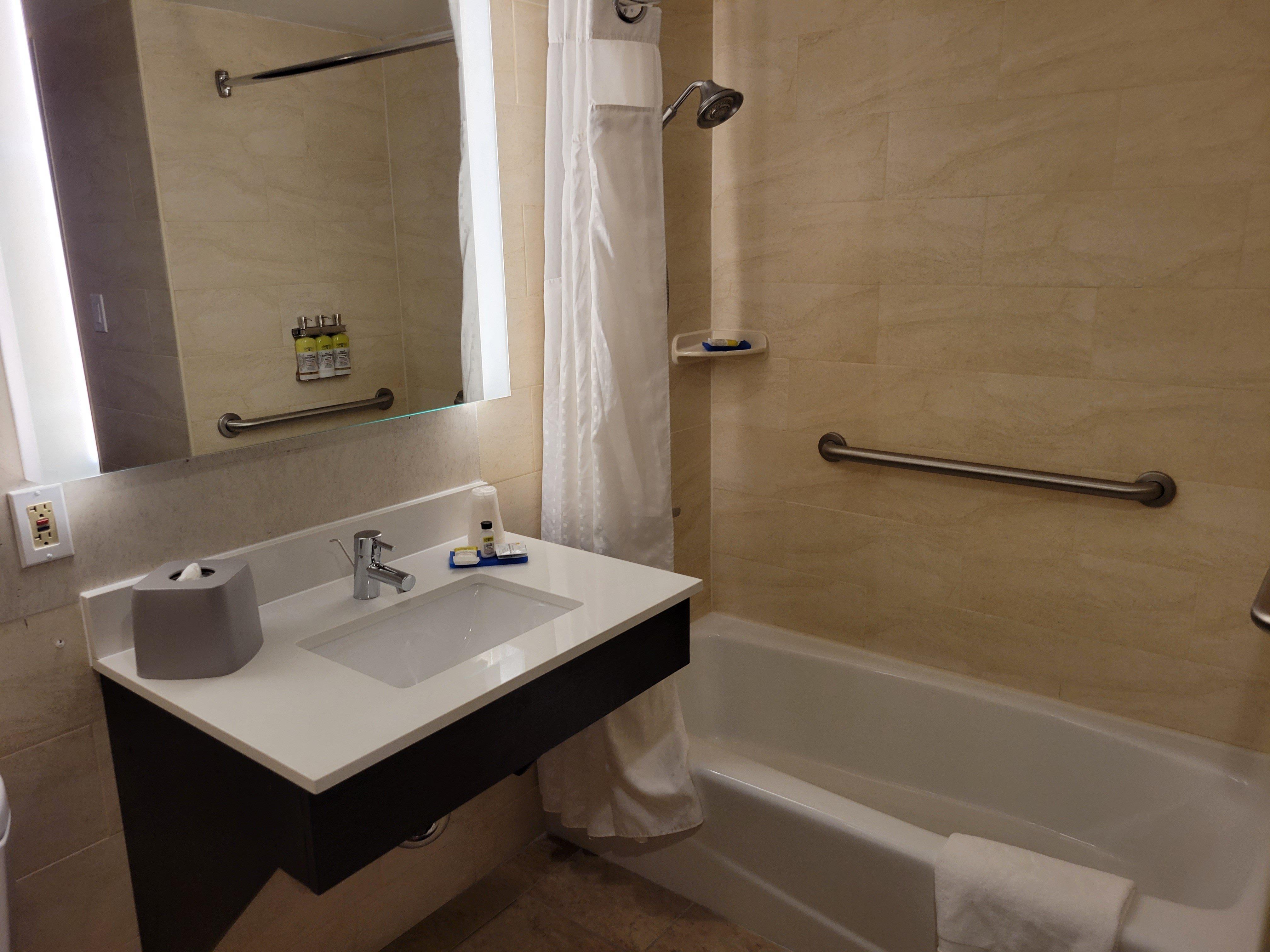 Holiday Inn Express Maspeth By Ihg Nueva York Exterior foto