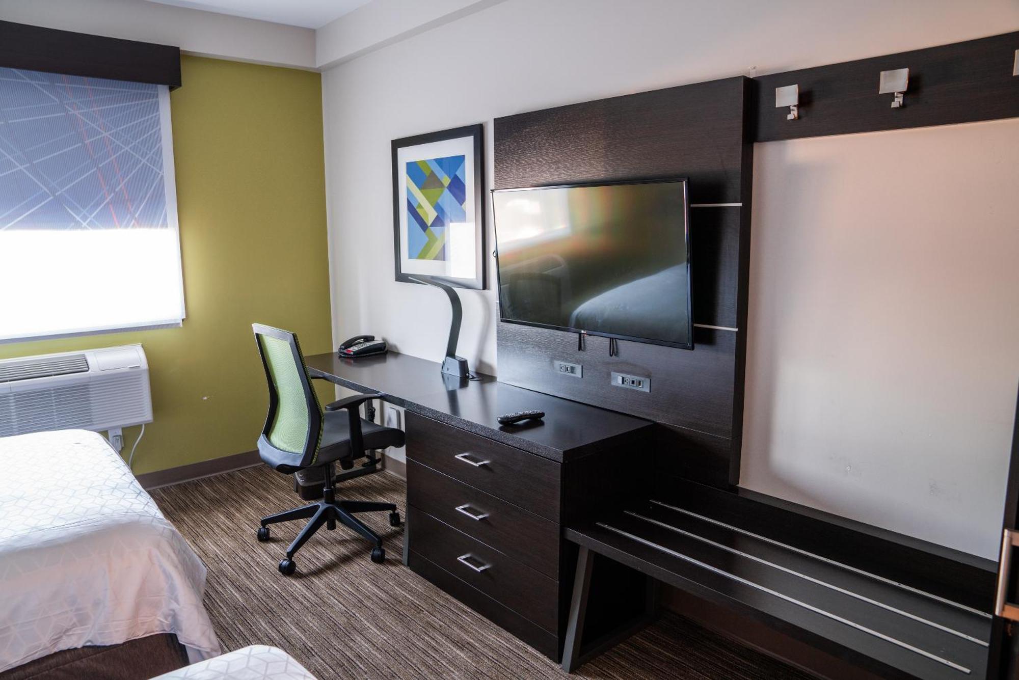 Holiday Inn Express Maspeth By Ihg Nueva York Exterior foto